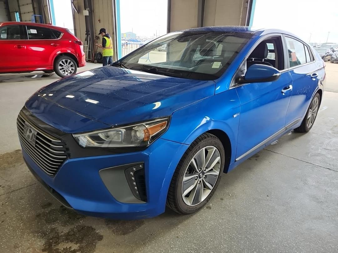 2017 HYUNDAI IONIQ HYBRID Синий - Бензин Хэтчбек - изображение 1