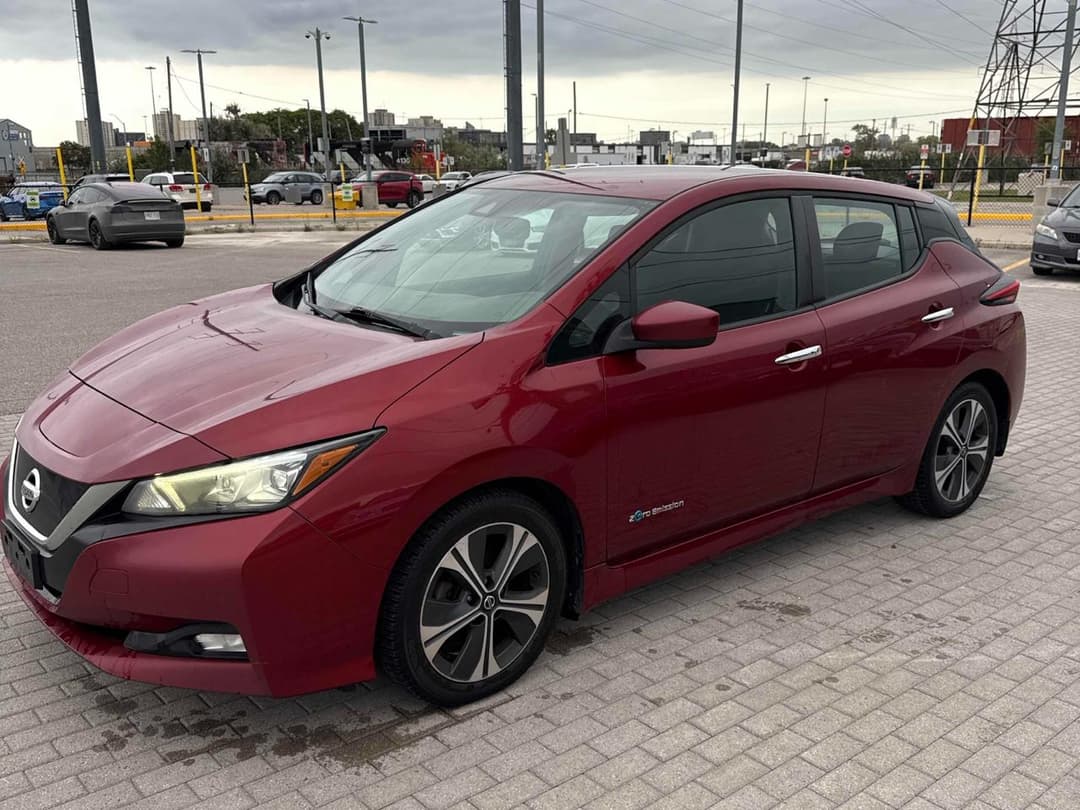 2018 NISSAN LEAF Червоний - Електричний Хетчбек - зображення 1