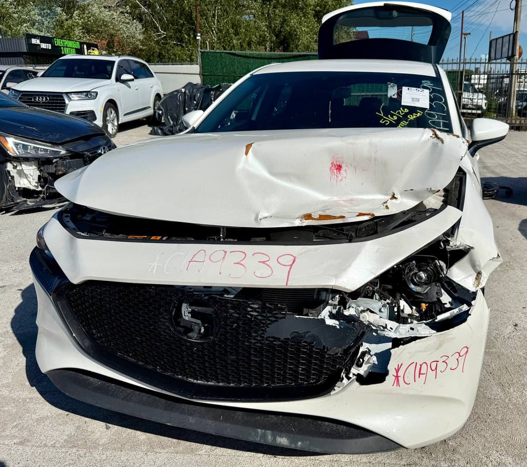 2019 MAZDA 3 GX Білий - Бензин Хетчбек - зображення 1