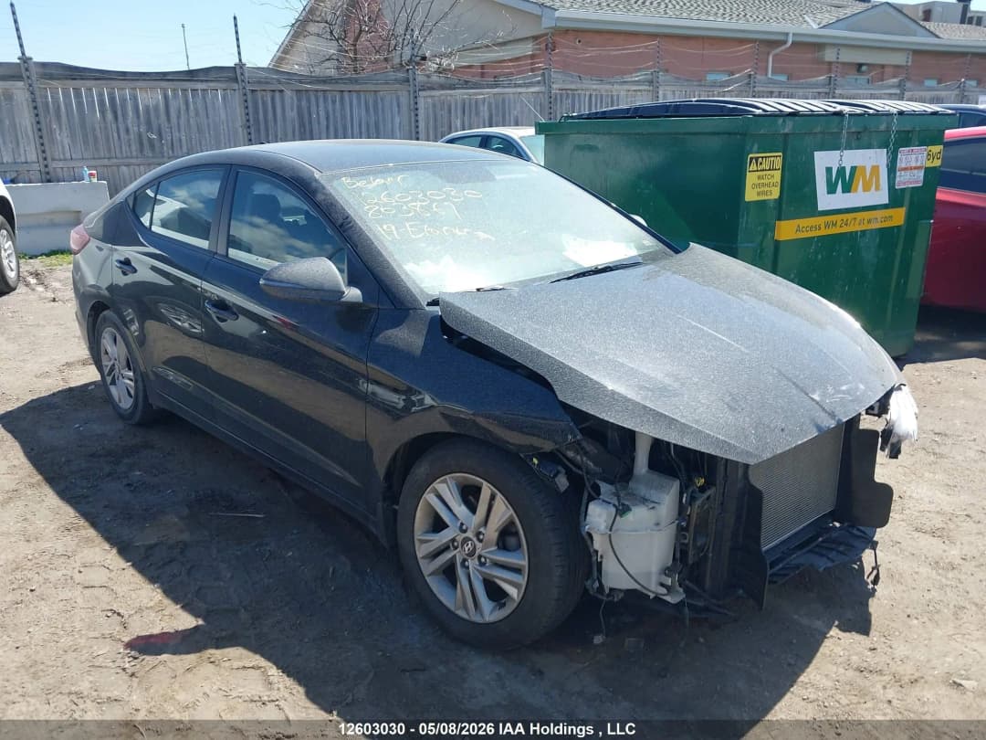 2018 HYUNDAI ELANTRA Black - Gasoline Sedan - image 1