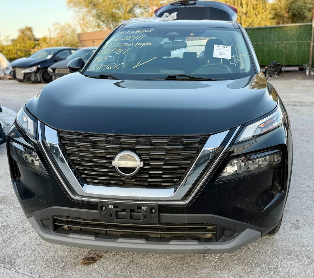 2022 NISSAN ROGUE S Черный - Бензин Внедорожник - изображение 1