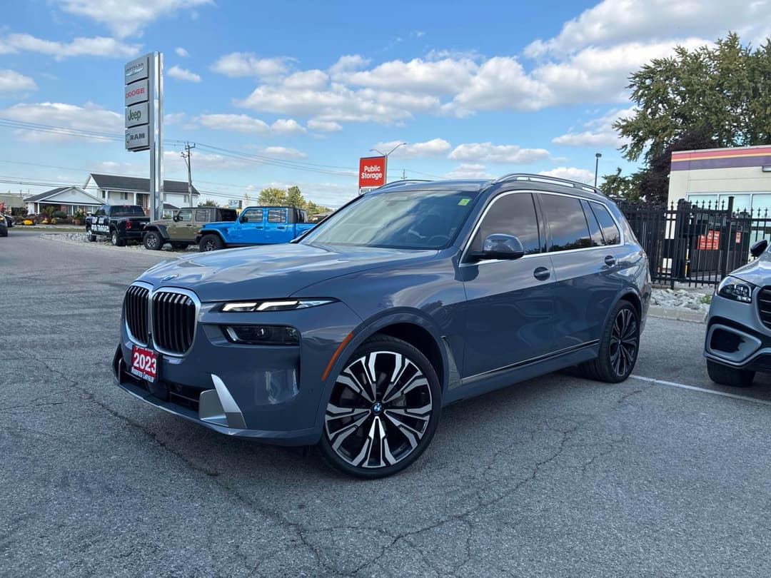 2022 BMW X7 xDrive40i Серый - Бензин Внедорожник - изображение 1